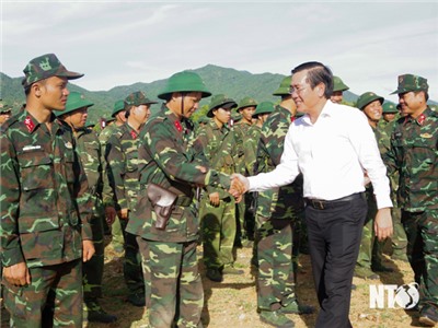 Tổ chức thực binh chiến đấu trong diễn tập khu vực phòng thủ huyện Ninh Sơn