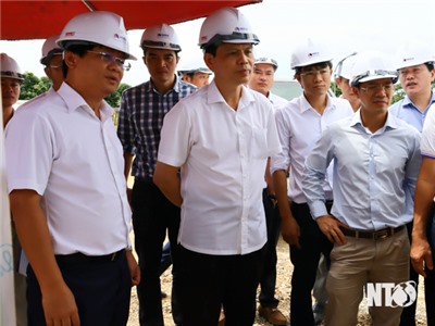 Đoàn công tác Bộ Giao thông vận tải kiểm tra dự án cao tốc Cam Lâm-Vĩnh Hảo