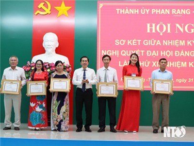 Thành ủy Phan Rang - Tháp Chàm: Sơ kết giữa nhiệm kỳ thực hiện Nghị quyết Đại hội Đảng bộ lần thứ XII