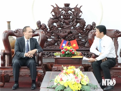 Lãnh đạo UBND tỉnh tiếp Tổng Lãnh sự nước Cộng hòa Dân chủ Nhân dân Lào tại TP. Hồ Chí Minh
