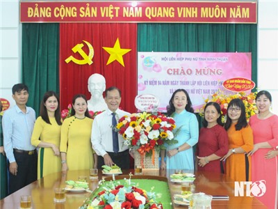 Lãnh đạo HĐND tỉnh thăm, chúc mừng Hội LHPN tỉnh