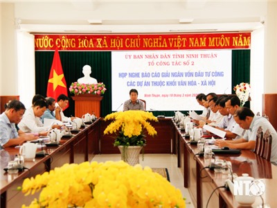 UBND tỉnh họp nghe báo cáo giải ngân vốn đầu tư công các chương trình, dự án thuộc khối văn hóa - xã hội