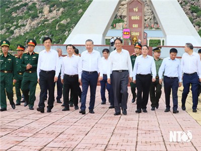 Dấu ấn hành trình 33 năm đoàn kết, sáng tạo, đổi mới và phát triển